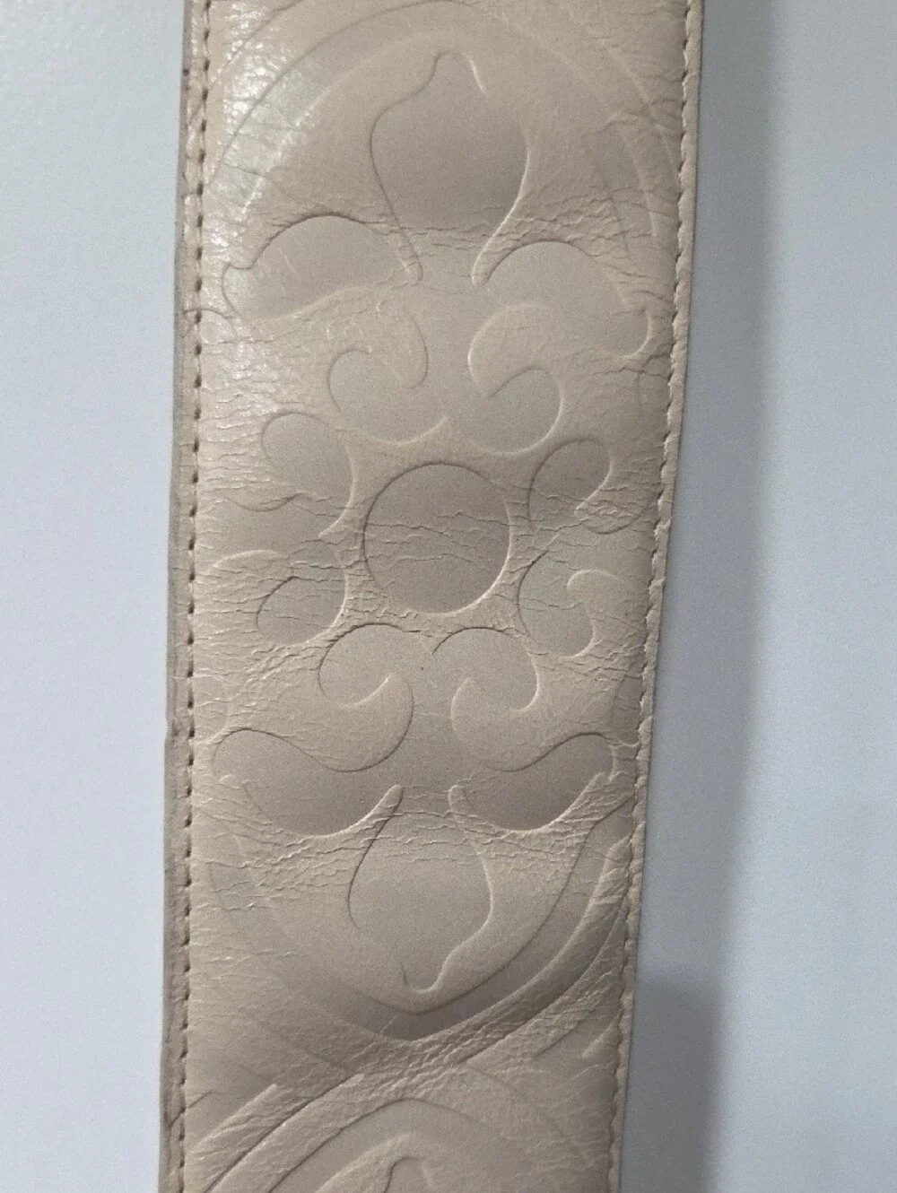 HOBO Neutral Beige Leather Belt with Square Silver Buckle Vintage